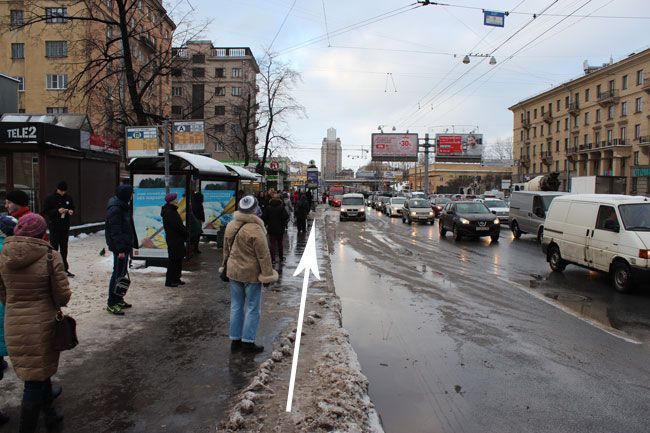 Далее двигайтесь вперед до перекрестка с Большим Сампсониевским пр. 